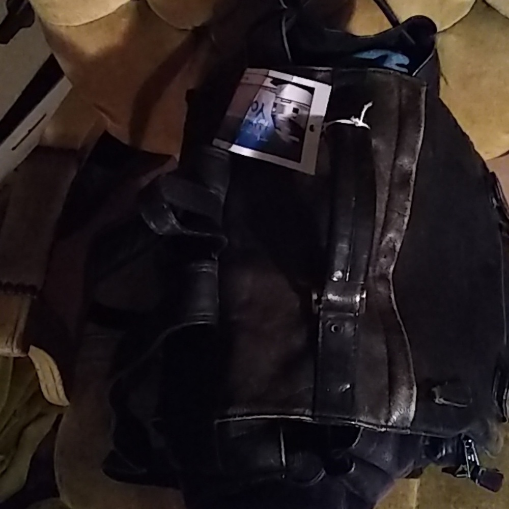 Leather Backpack - Picture 5 of 6